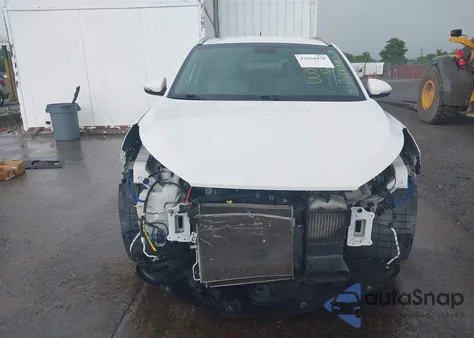 2017 Hyundai Tucson Sport z USA, uszkodzony, nr VIN KM8J3CA25HU374441